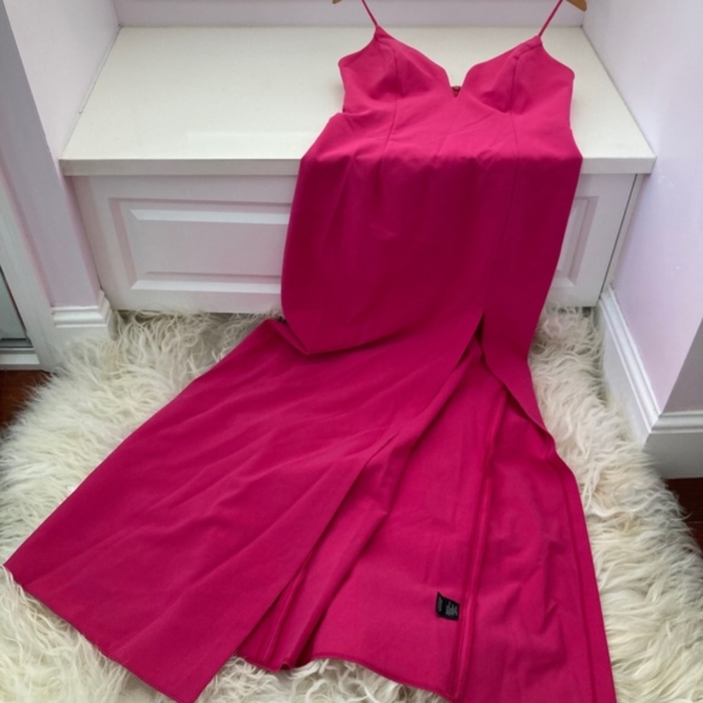 JILL STUART Plunging Sleeveless Dress - Picture 3 of 8